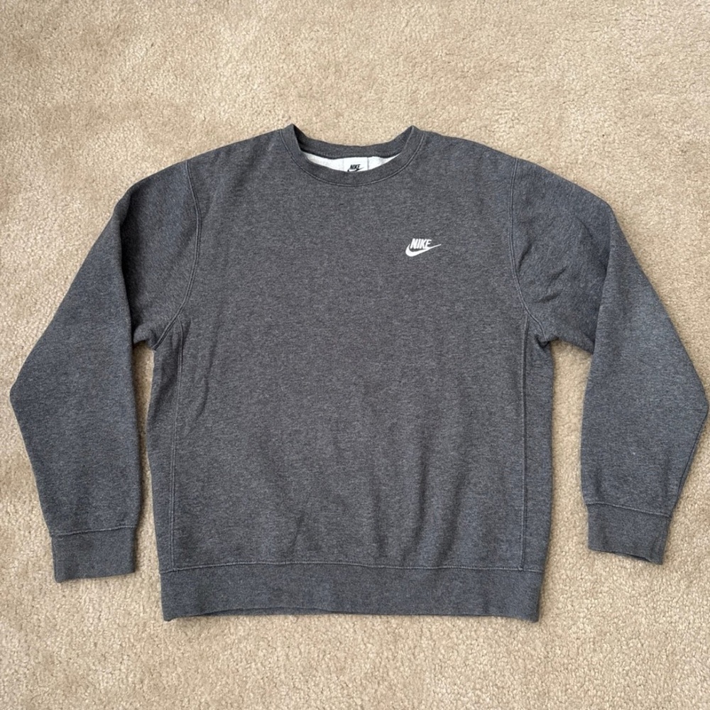 Nike Gray Crewneck Sweater Athletic Casual Wear